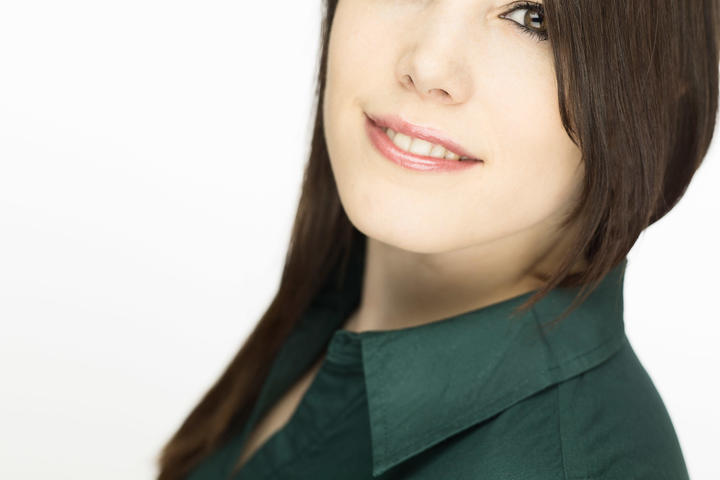 Headshots Priscilla Schneider