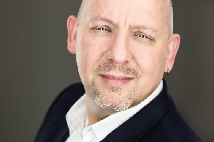 Headshots Candid Aeby