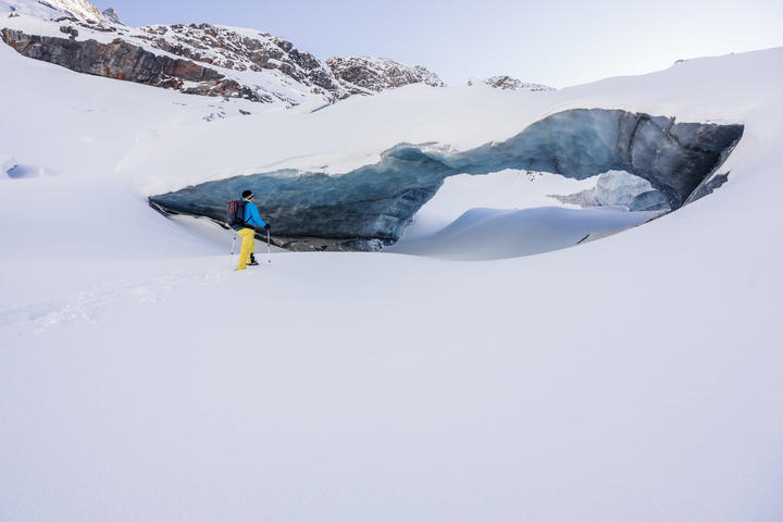 Schweiz - Engadin Pontresina Gletscherhöhle