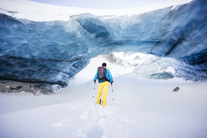 Schweiz - Engadin Pontresina Gletscherhöhle