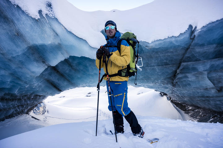 Schweiz - Engadin Pontresina Gletscherhöhle