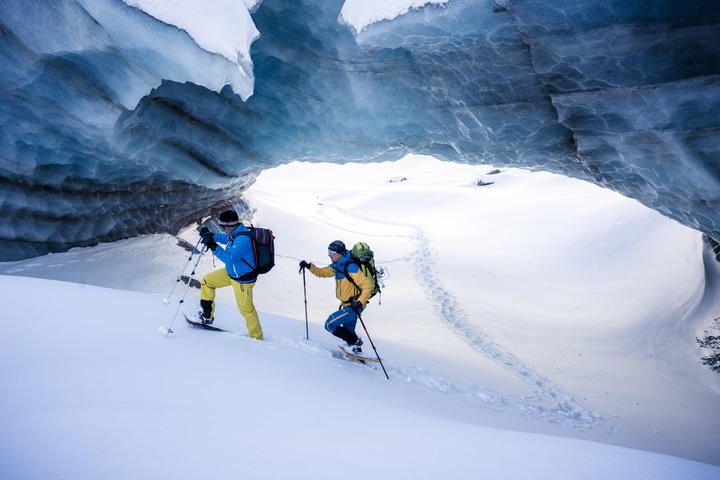 Schweiz - Engadin Pontresina Gletscherhöhle