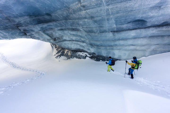 Schweiz - Engadin Pontresina Gletscherhöhle