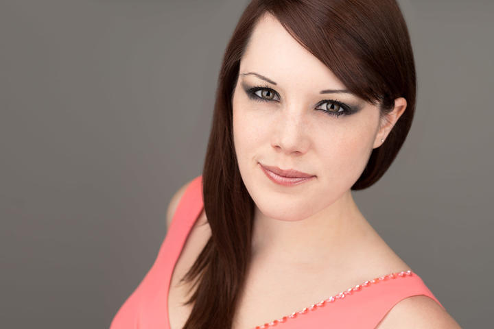 Headshots Priscilla Schneider