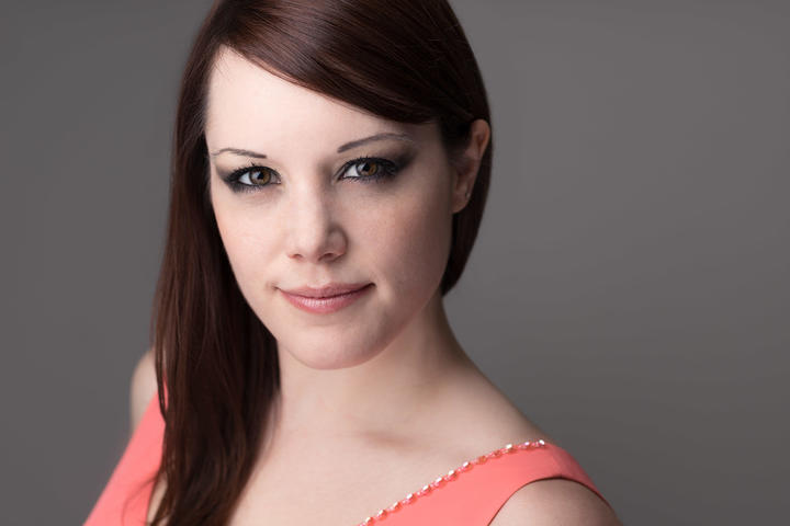 Headshots Priscilla Schneider