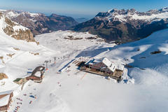 Vorschaubild für Stock Bild "img-20170327-092951-engelberg-jochpass-00041" Vorschaubild für Stock Bild "img-20170327-092951-engelberg-jochpass-00041"
