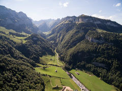 Vorschaubild für Stock Bild "img-20150912-153326-aerialstock-ebenalp-00011" Vorschaubild für Stock Bild "img-20150912-153326-aerialstock-ebenalp-00011"