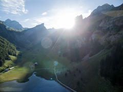 Vorschaubild für Stock Bild "img-20150912-174737-aerialstock-ebenalp-00144" Vorschaubild für Stock Bild "img-20150912-174737-aerialstock-ebenalp-00144"
