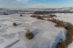 Vorschaubild für Stock Bild "img-20170128-153745-mauensee-00008" Vorschaubild für Stock Bild "img-20170128-153745-mauensee-00008"
