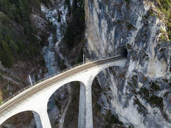 Vorschaubild für Stock Bild "img-20161209-131833-landwasserviadukt-00003" Vorschaubild für Stock Bild "img-20161209-131833-landwasserviadukt-00003"