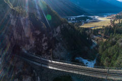 Vorschaubild für Stock Bild "img-20161226-125255-landwasserviadukt-00041" Vorschaubild für Stock Bild "img-20161226-125255-landwasserviadukt-00041"