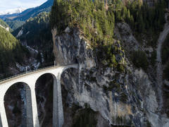 Vorschaubild für Stock Bild "img-20161209-131425-landwasserviadukt-00002" Vorschaubild für Stock Bild "img-20161209-131425-landwasserviadukt-00002"
