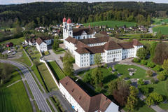 Vorschaubild für Stock Bild "img-20140424-173725-aerialstock-kloster-st-urban-00001" Vorschaubild für Stock Bild "img-20140424-173725-aerialstock-kloster-st-urban-00001"