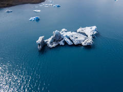 Vorschaubild für Stock Bild "img-20160727-155115-aerialstock-island-joekulsarlon-00033" Vorschaubild für Stock Bild "img-20160727-155115-aerialstock-island-joekulsarlon-00033"