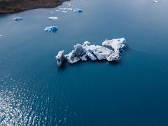 Vorschaubild für Stock Bild "img-20160727-155103-aerialstock-island-joekulsarlon-00032" Vorschaubild für Stock Bild "img-20160727-155103-aerialstock-island-joekulsarlon-00032"