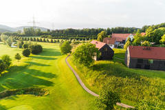 Vorschaubild für Stock Bild "img-20180607-201826-aerialstock-golfplatz-kyburg-winterthur-00007" Vorschaubild für Stock Bild "img-20180607-201826-aerialstock-golfplatz-kyburg-winterthur-00007"