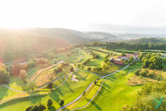Vorschaubild für Stock Bild "img-20180607-202812-aerialstock-golfplatz-kyburg-winterthur-00028" Vorschaubild für Stock Bild "img-20180607-202812-aerialstock-golfplatz-kyburg-winterthur-00028"