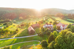 Vorschaubild für Stock Bild "img-20180607-203159-aerialstock-golfplatz-kyburg-winterthur-00035" Vorschaubild für Stock Bild "img-20180607-203159-aerialstock-golfplatz-kyburg-winterthur-00035"