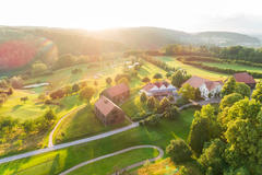 Vorschaubild für Stock Bild "img-20180607-203209-aerialstock-golfplatz-kyburg-winterthur-00037" Vorschaubild für Stock Bild "img-20180607-203209-aerialstock-golfplatz-kyburg-winterthur-00037"