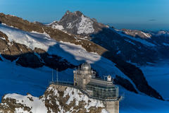 Vorschaubild für Stock Bild "img-20180626-205743-aerialstock-berner-oberland-jungfrau-00023" Vorschaubild für Stock Bild "img-20180626-205743-aerialstock-berner-oberland-jungfrau-00023"